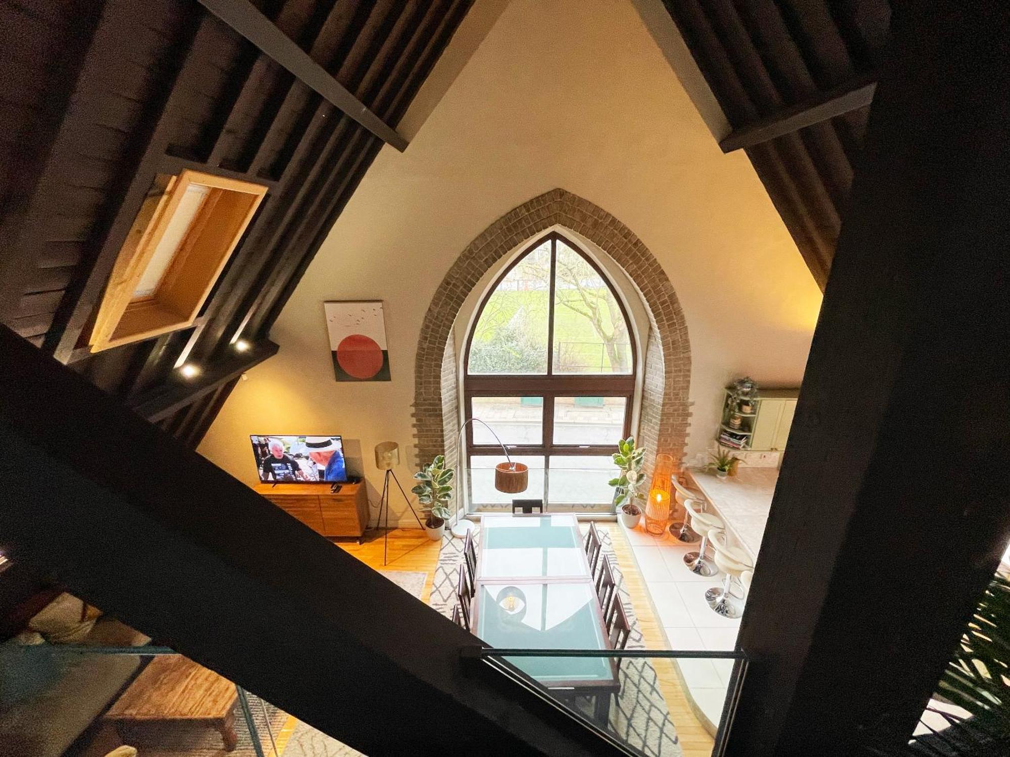 Appartamento Unique Crystal Palace Park Church Conversion Londra