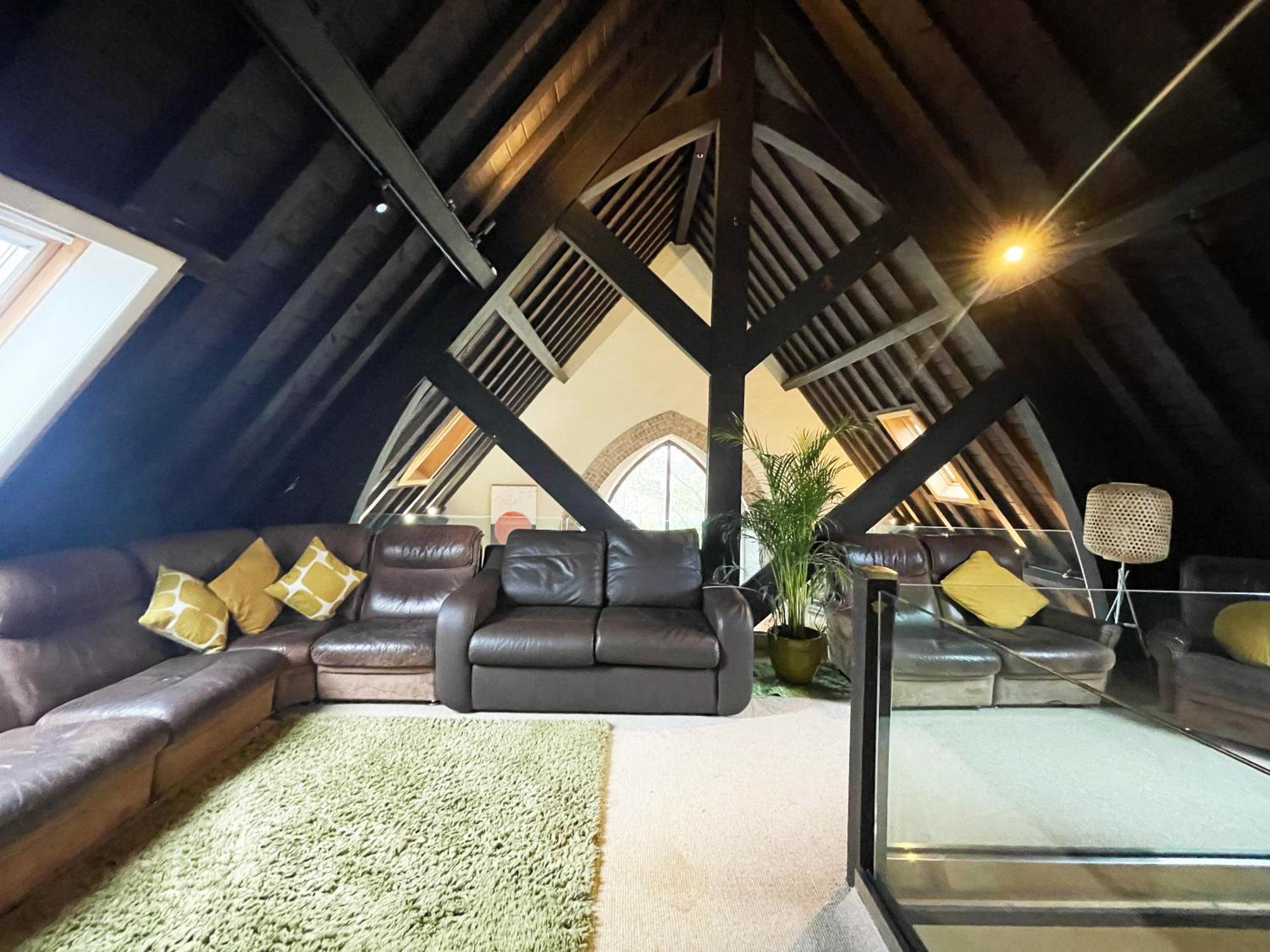 Unique Crystal Palace Park Church Conversion Appartamento Londra